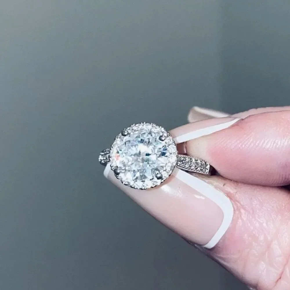 NORDSTROM JEWELRY BEAUTIFUL BRILLIANT 4CTW HALO STERLING PLATED CZ. RING SIZE 8 - Picture 9 of 16